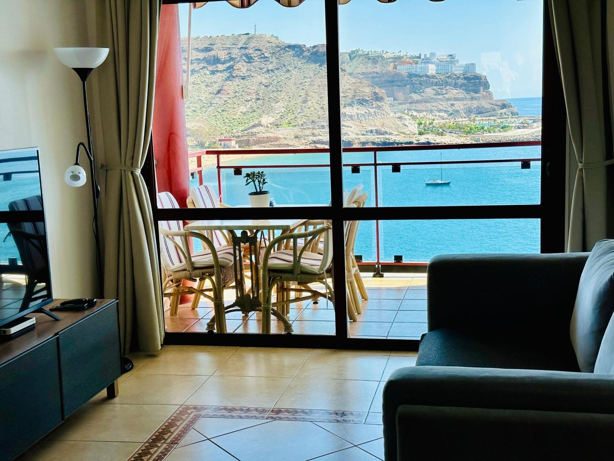 Su Eminencia - Sea View Apartment With Modern Comforts Playa Del Cura  Exterior photo