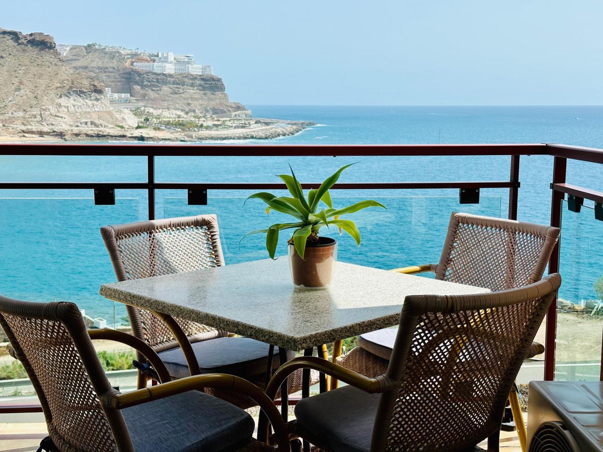 Su Eminencia - Sea View Apartment With Modern Comforts Playa Del Cura  Exterior photo